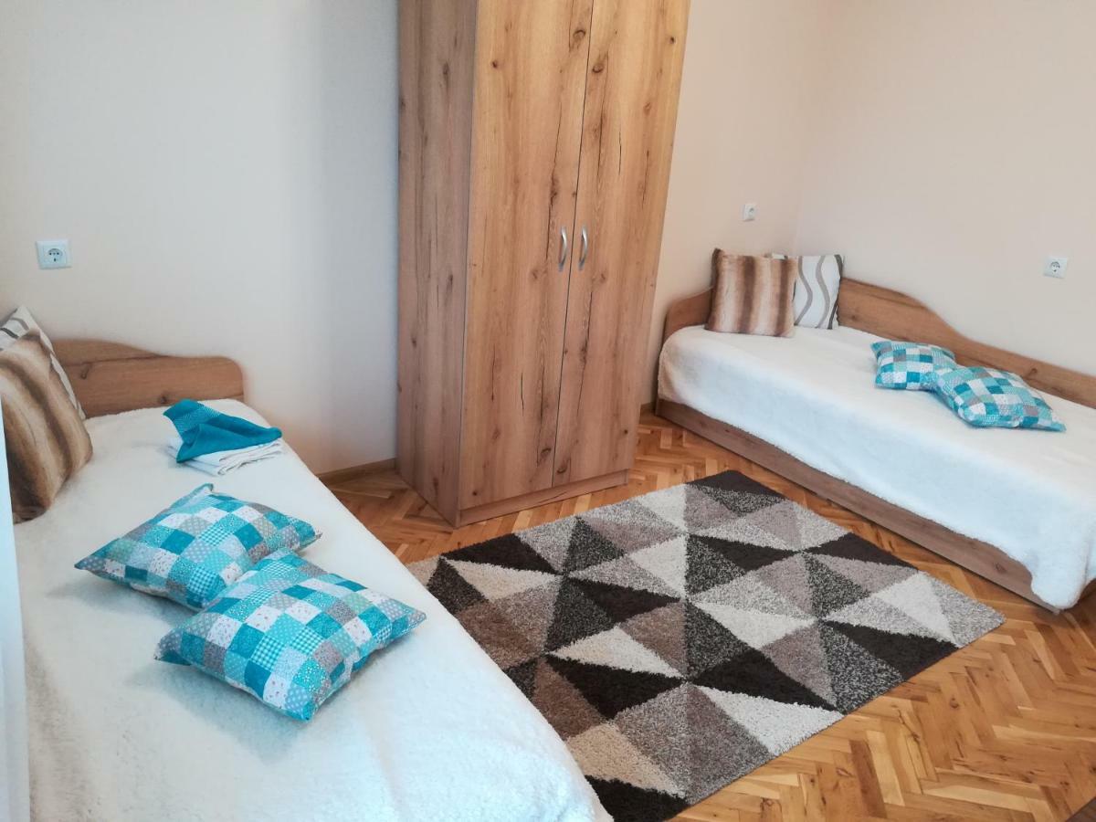 Guest House Krasi Ovoshtnik Екстер'єр фото