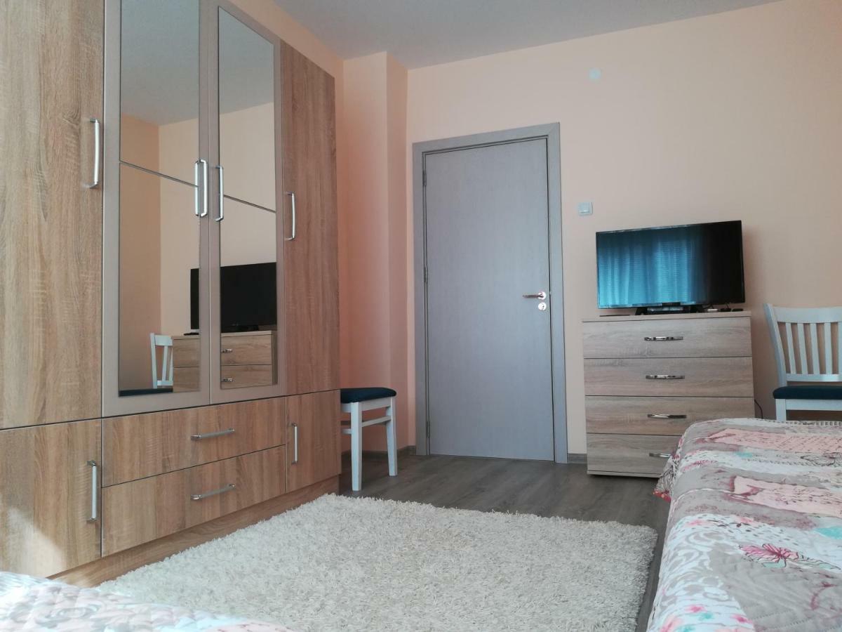 Guest House Krasi Ovoshtnik Екстер'єр фото